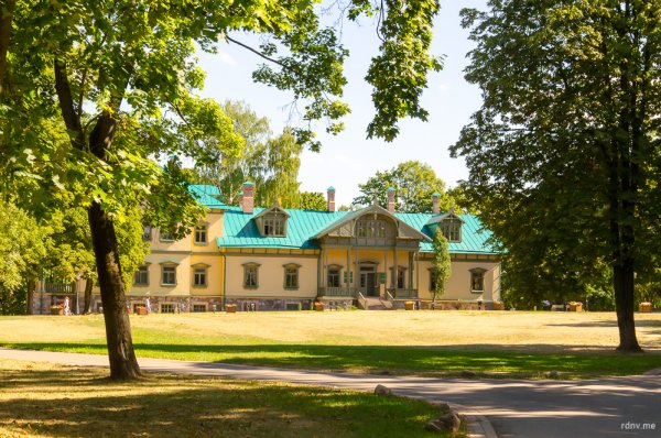Лошицкая усадьба в Минске