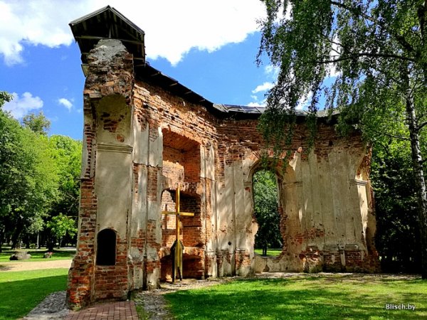 Лошицкий парк Каплица