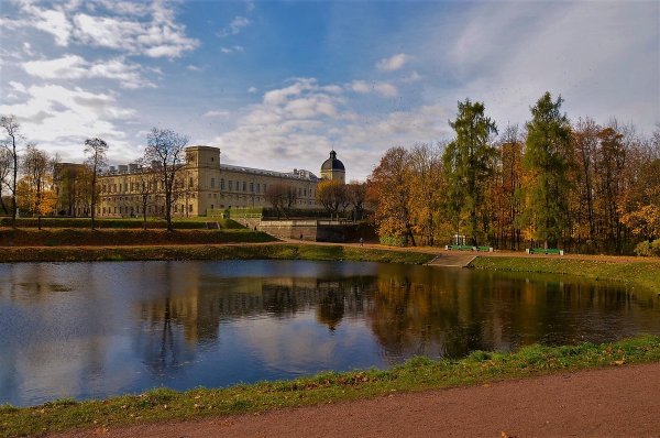 Гатчина Дворцовый парк дворец