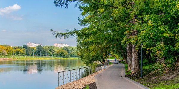 Усадьба Люблино пруд