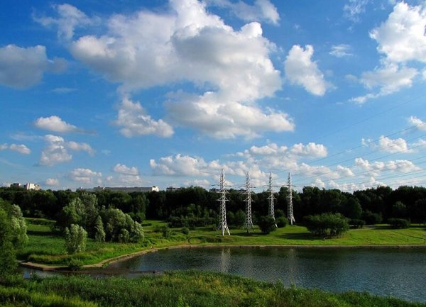 Люблинский парк на Волжской