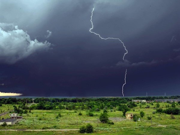 Ливень с грозой