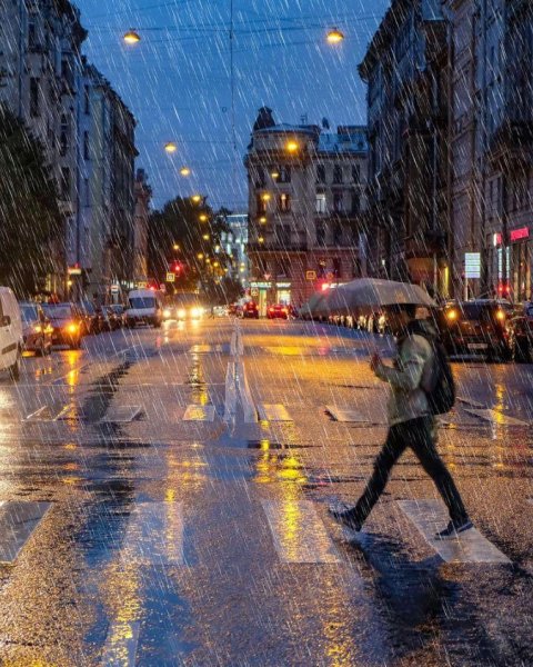 Дождь в Питере ночью