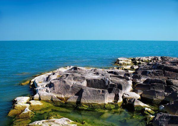 Озеро Балха́ш Казахстана