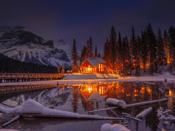 Зимняя сказка: фото домика в горах