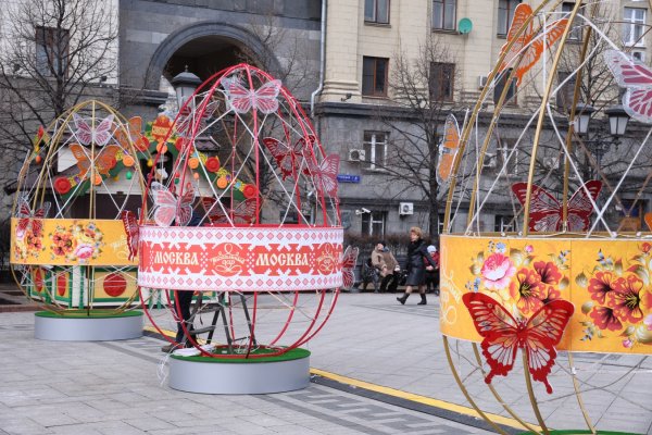 Пасхальные украшения города