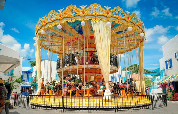 Карусель Amusement Park