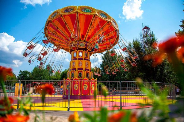 Парк Сокольники Москва аттракционы