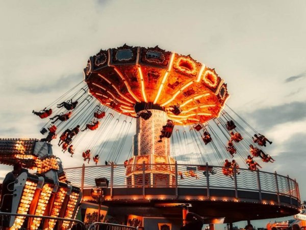 Актау парк аттракционов тематический парк