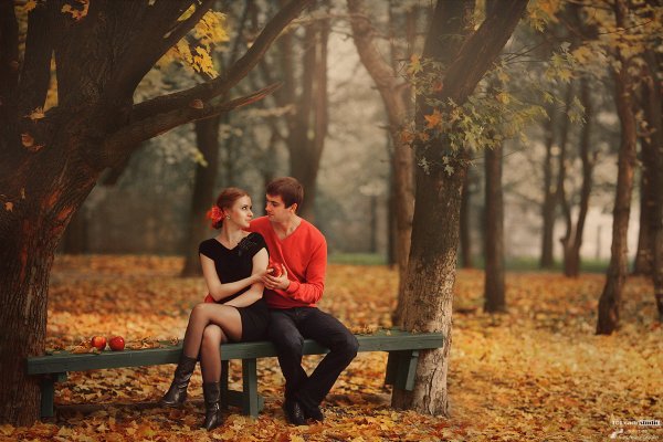 Осенняя лав стори фотосессия в парке