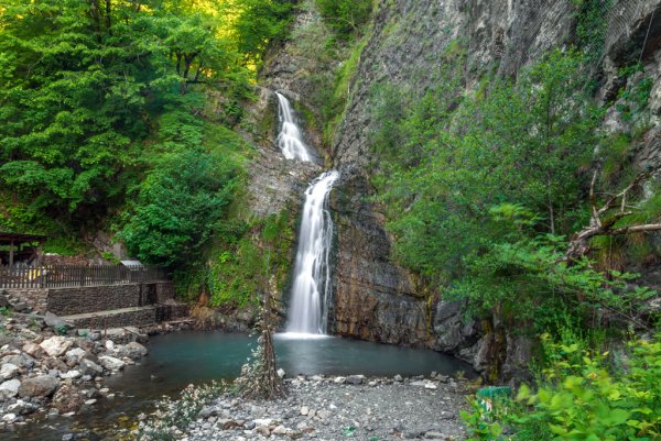 Змейковые водопады Сочи
