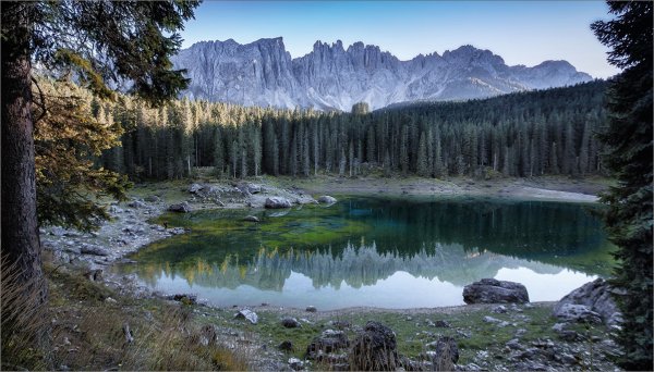 Горный Алтай горы озерцо