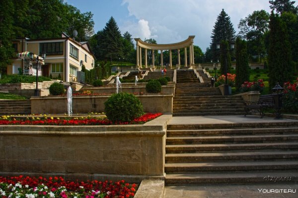 Курортный парк в городе Кисловодске
