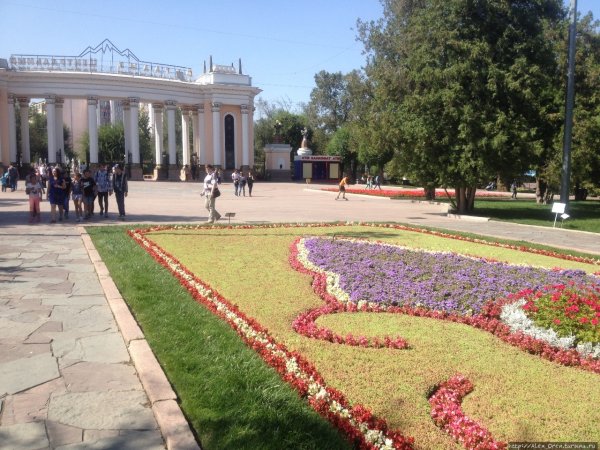 Парк Горького Алматы
