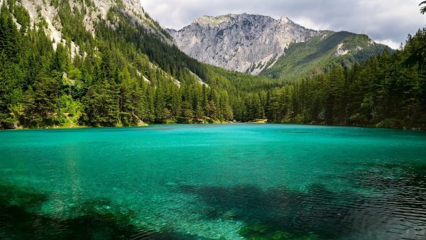 Австрия Изумрудное озеро