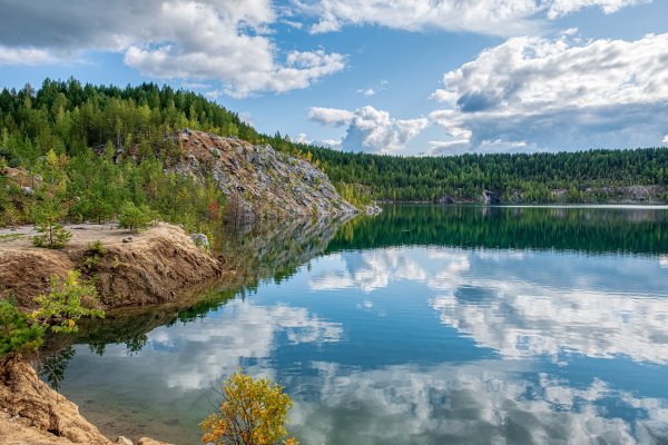 Таежное озеро Урал