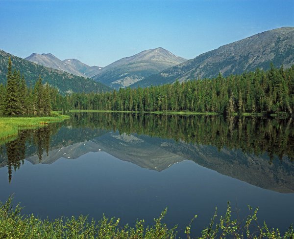 Озеро манси Приполярный Урал