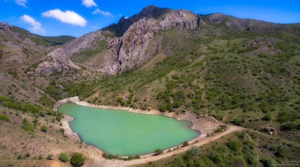 Горное озеро Панагия Крым