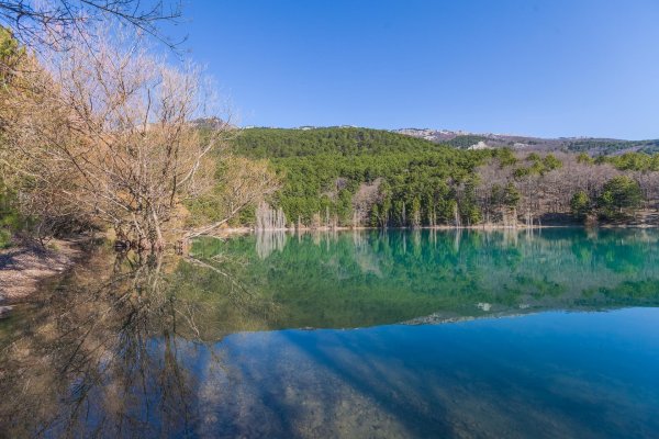 Голубое озеро Запрудное Алушта