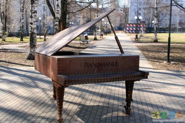 Пианино в Нескучном саду