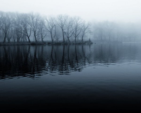 Жуткое озеро