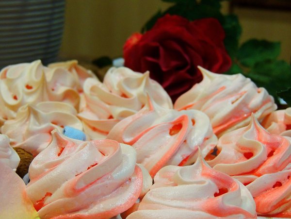 Безе Феретти меренги