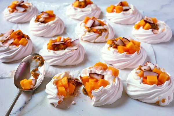 Меренга с хурмой