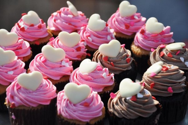 Пирожные на 14 февраля