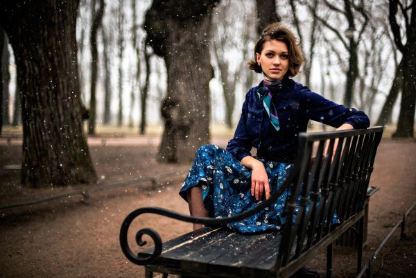 Фотосессия девушки в парке