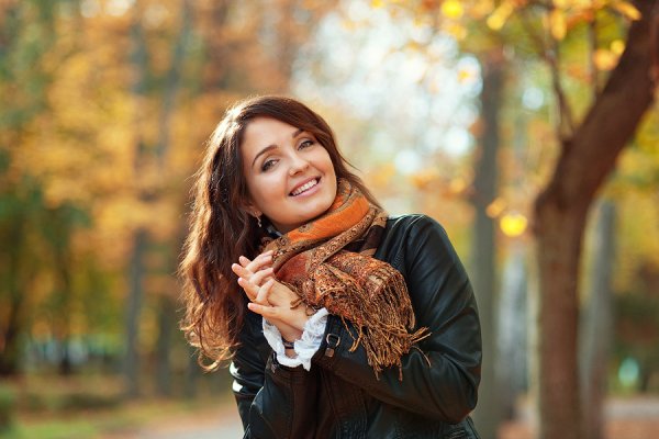 Портрет на улице осенью