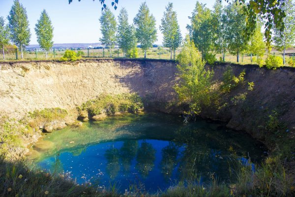 Озеро Акташский провал Альметьевск