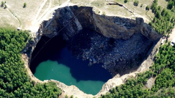 Озеро Туимский провал