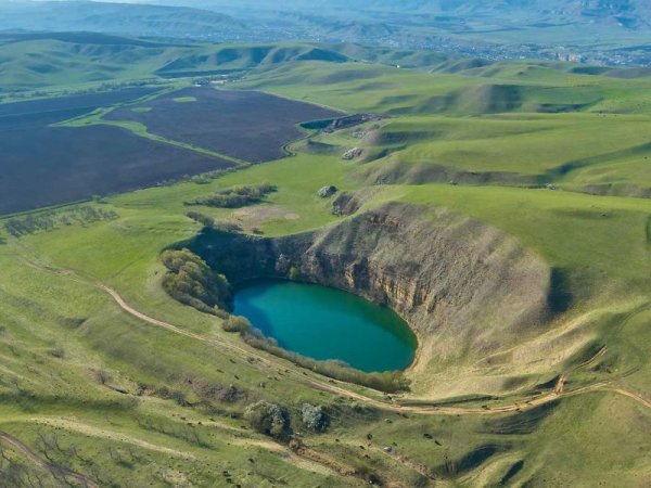 Карстовые озера Шадхурей