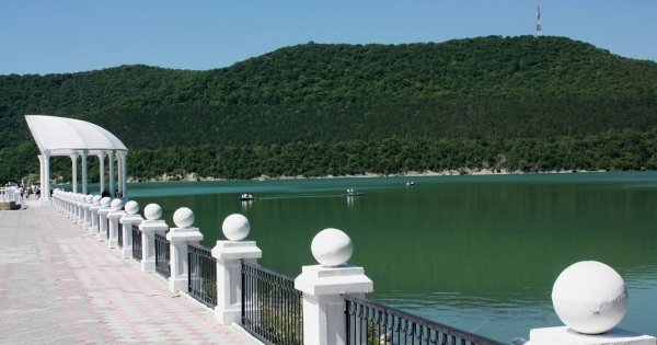 Завод Абрау Дюрсо озера Абрау