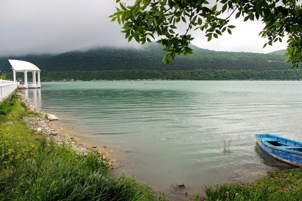 Озеро Абрау-Дюрсо