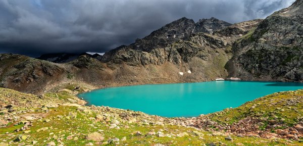 Озеро бирюзовое Архыз