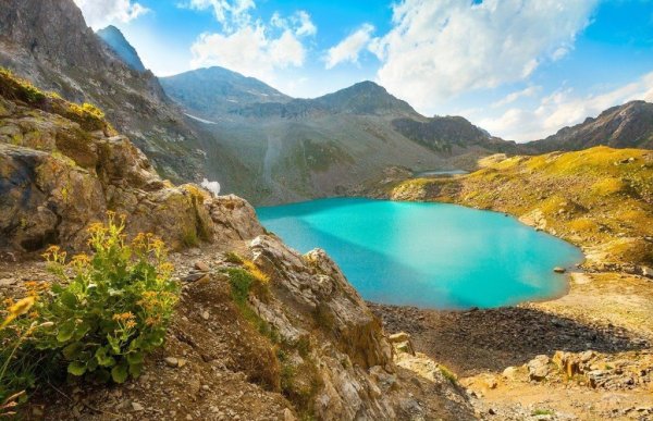 Софийские голубые озера