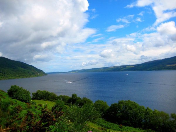 Шотландия Лохнесское озеро
