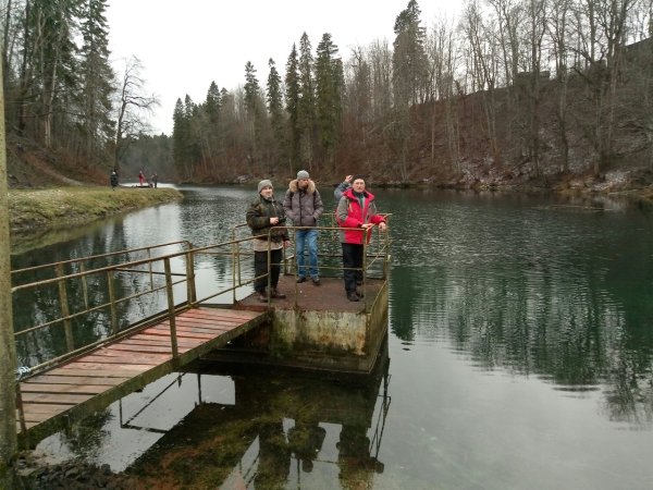 Деревня Лопухинка Радоновое озеро