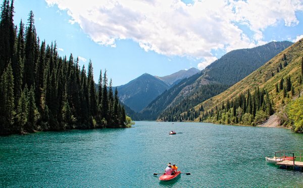 Кольсайские озера отель