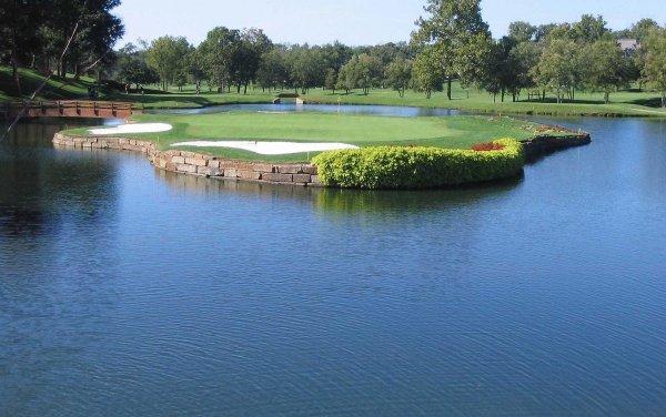 Искусственное озеро