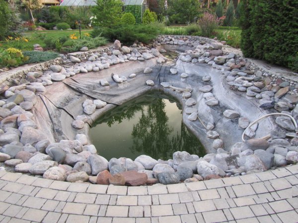 Сооружение искусственных водоемов