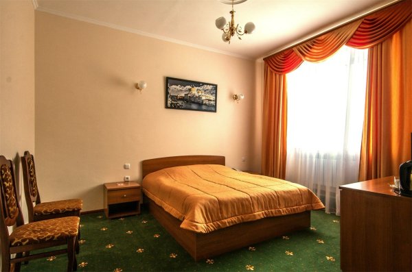 Парк-отель Хвалынский ресторан Дубрава