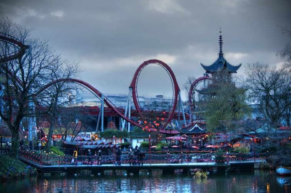 Аттракционы Тиволи в Дании