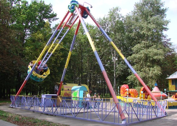 Минск парк Челюскинцев аттракционы