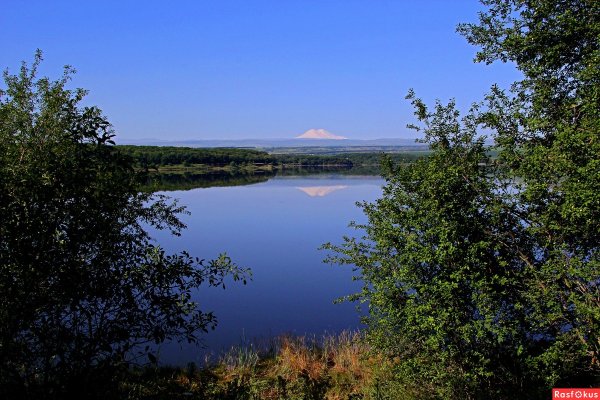 Озеро Тамбукан