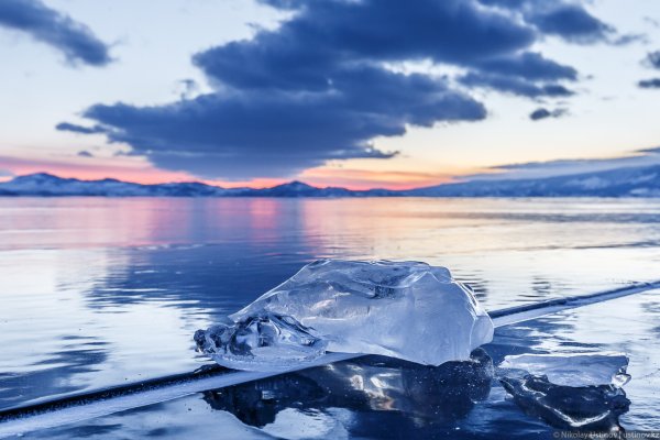 Зимний Байкал лед
