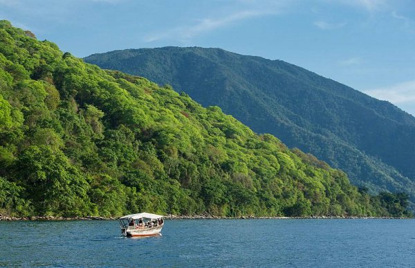 Озеро Танганьика в Африке