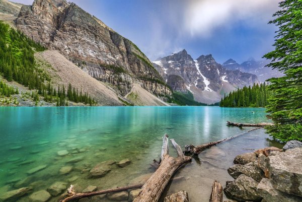 Озеро Морейн в Канаде