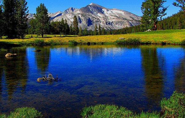 Озеро в горах